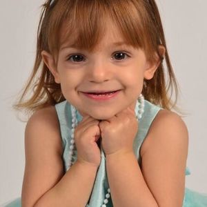 Meet your Posher, Angi